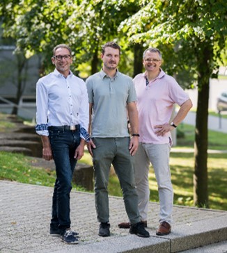 Forscher Herkommer, Thiele und Giessen (Universität Stuttgart)